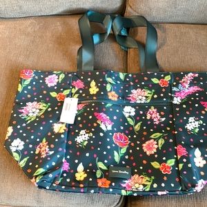 ReActive drawstring family tote nwt